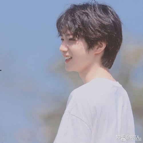 吃瓜罗伯特刘耀文,刘耀文新动态引关注